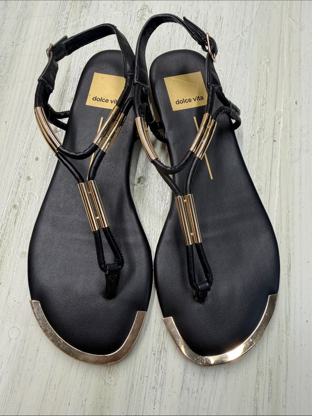 ✨ Dolce Vita Marly Black & Gold Flat Sandals Sz 7.5 ✨